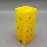 Käsekerze "Löcher wie ein Käse", Gelb, 6 x 6 x 16 cm, ohne Duft! – Bild 2
