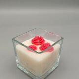 Nachhaltige DUFTKERZE im Glas mit 3 roten Wachsrosen und mit Rosen-Duft – Bild 2
