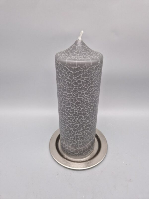 Stumpenkerze "Winterzauber", Dunkelgrau, Crash Look, nachhaltig aus Recyclingwachs, 20 x 7 cm – Bild 3