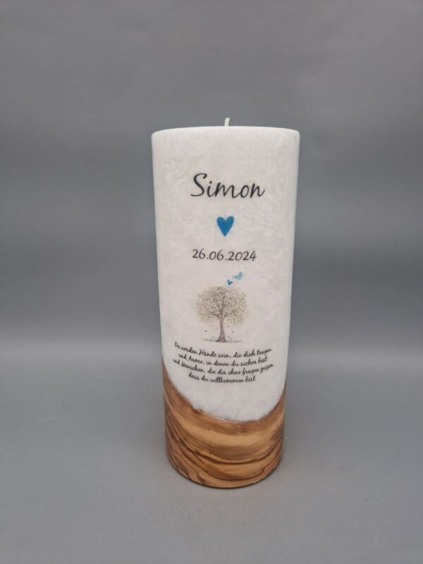 Premium Taufkerze mit Holzelement und Teelicht "Lebensbaum mit blauen Schmetterlingen", Druckmotiv, 20 x 8 cm, Stearin, Taufspruch, personalisiert
