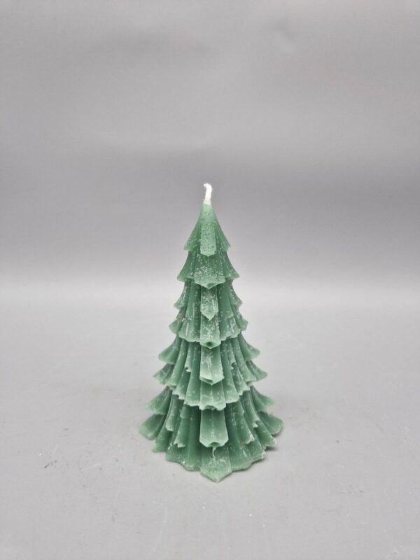 Nachhaltige Tannenbaum Kerze, 10 x 6 cm, aus Recycling-Wachs, Grün