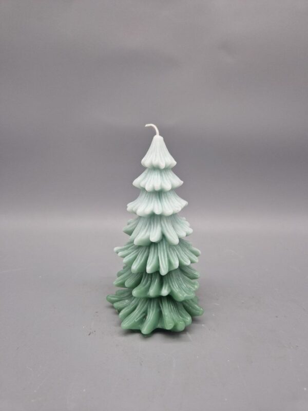 Tannenbaum Kerze schneebedeckt, 11 x 7 cm, aus Recycling-Wachs, wunderschöner weiß-grüner Farbverlauf