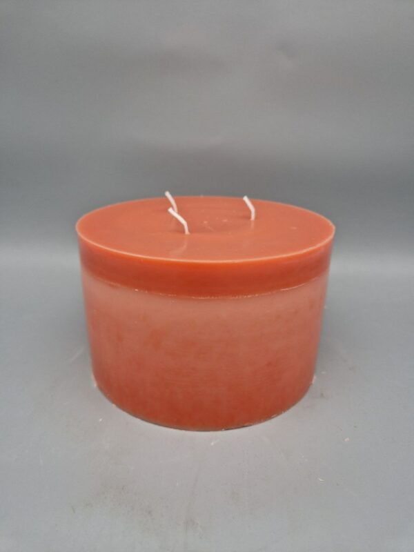 NACHHALTIGE YOGA Kerze mit 3 Dochte "Yoga Star", Recycling-Wachs, 15 x 9 cm, Farbe: Farbverlauf in Terracotta, UNIKAT – Bild 2
