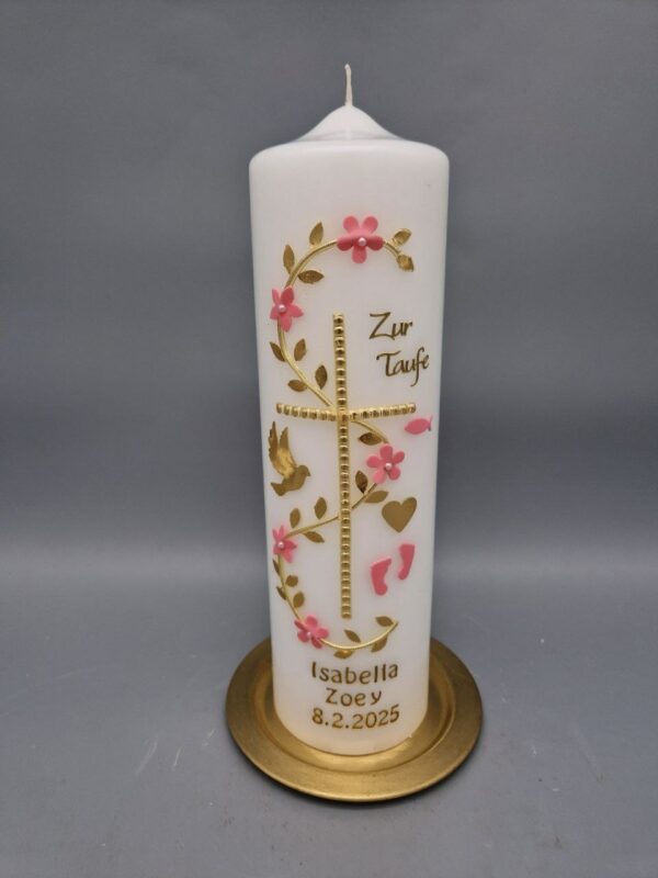 Taufkerze Mädchen "Kreuz und Rosa Blümchen auf Goldener Ranke", Taube, Fisch, Herz und Babyfüße, 25 x 7 cm, Wachsmotive, personalisiert – Bild 2