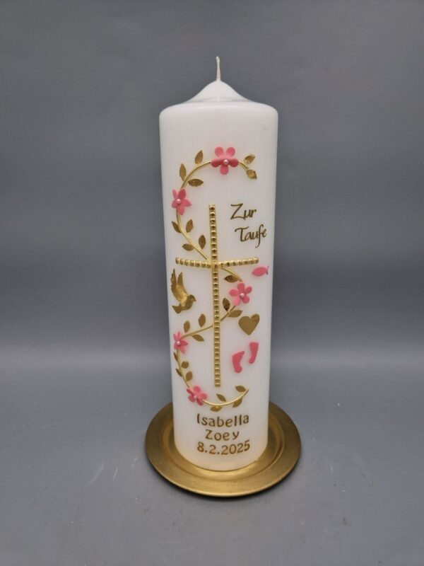 Taufkerze Mädchen "Kreuz und Rosa Blümchen auf Goldener Ranke", Taube, Fisch, Herz und Babyfüße, 25 x 7 cm, Wachsmotive, personalisiert – Bild 3