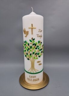 Taufkerze "Lebensbaum in Grün/Gold, Kreuz, Taube, Fische", 25 x 7 cm, Wachsmotive, personalisiert