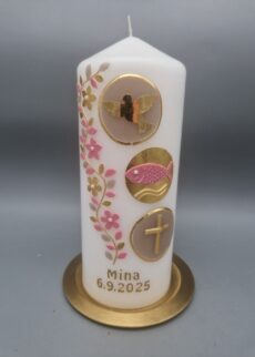 Taufkerze Mädchen "Ein Traum in Beige und Rosa", mit Taube, Fisch und Kreuz, 20 x 8 cm, Wachsmotive, personalisiert
