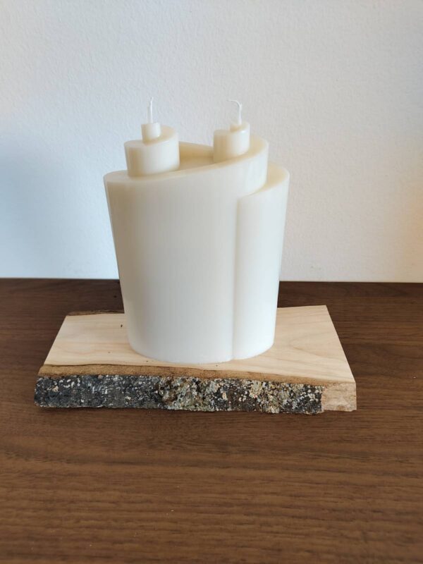 Länglicher Kerzenteller aus Holz mit Rinde – Bild 4