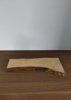 Länglicher Kerzenteller aus Holz, naturbelassen, Unikat