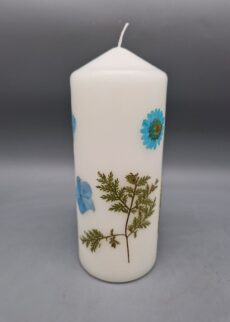 Stumpenkerze "Blumenwiese", 16 x 6,5 cm, echte, getrocknete Blüten und Gräser, UNIKAT