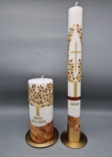 SUPERIOR 2-teiliges SET aus Taufkerze und Lebenskerze mit ECHTHOLZSTÜCK und DOCHT, "Kreuz und Lebensbaum Gold mit KUPFER", 40 x 4 cm und 20 x 8 cm, Blätter gehen bei beiden Kerzen rundherum! Stearin mit Kristall-Optik, Wachsmotiv, personalisiert