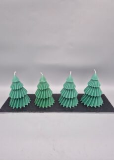 Auf Lager in Wien: NACHHALTIGE 4 Stück Adventkranz-Kerzen, für dein modernes Advent-Arrangement auf einer Schieferplatte, 12 x 8 cm, Dunkelgrün, Recycling-Wachs