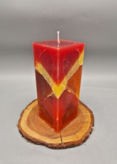 Quadratische Kerze "Lichtblicke im Advent", 6 x 6 x 16 cm, Crash Effekt, nachhaltiges Recycling aus Kerzenresten, warme Farben, UNIKAT