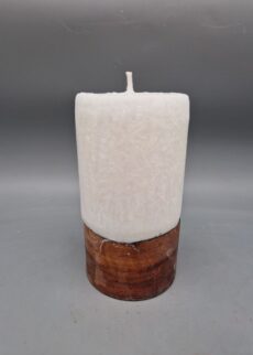 NACHHALTIGE Stearin Kerze mit ECHTHOLZ, Nuss, mit Kristall-Optik, 13 x 7 cm, UNIKAT